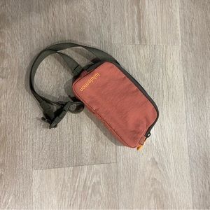 Lululemon fanny pack